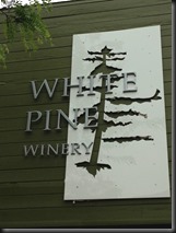 WhitePineWinery_sign