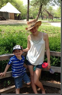 Zoo_May 2013_giraffes