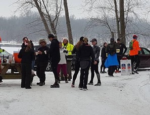 Aby & Annika - Aid Station2