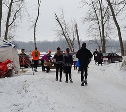 Aby & Annika - Aid Station